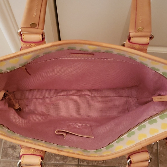 Dooney & Bourke Heart Tote - Picture 5 of 14